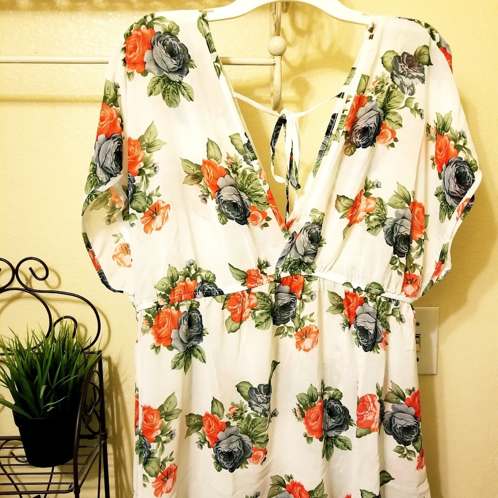 L. Flower Chiffon Top